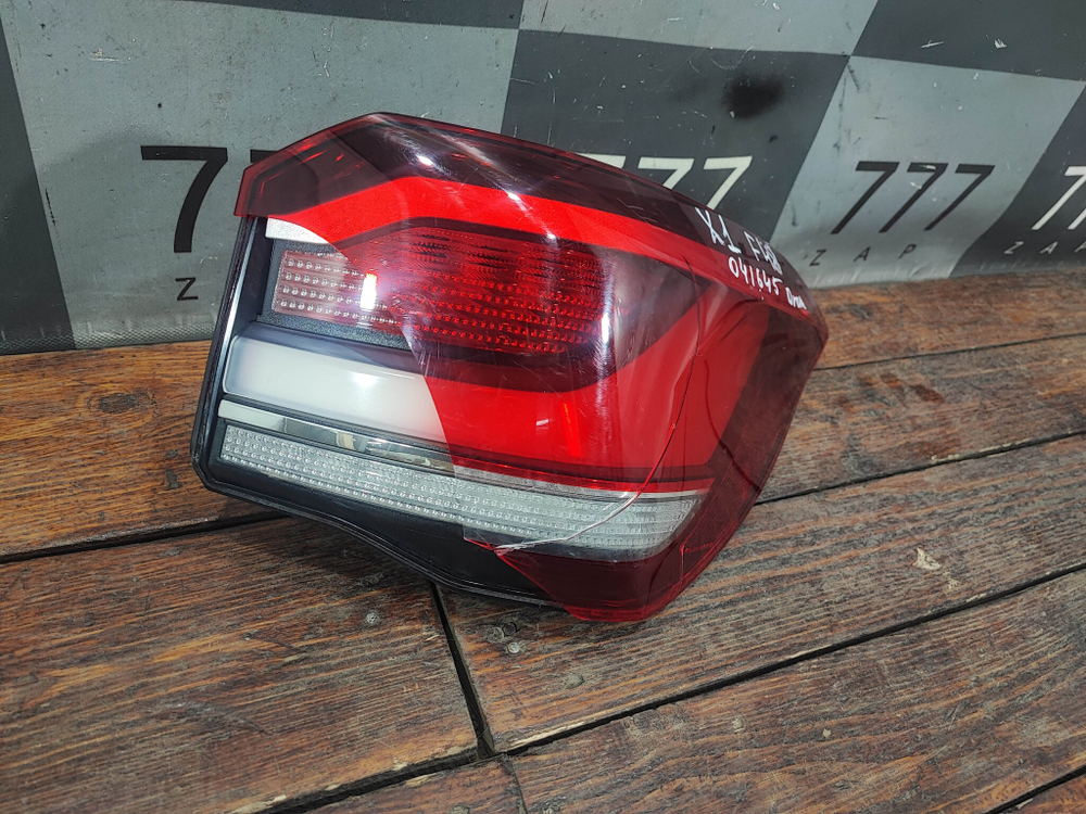 Фонарь задний правый BMW X1 (F48) 19-22 Б/У Оригинал 63217477714