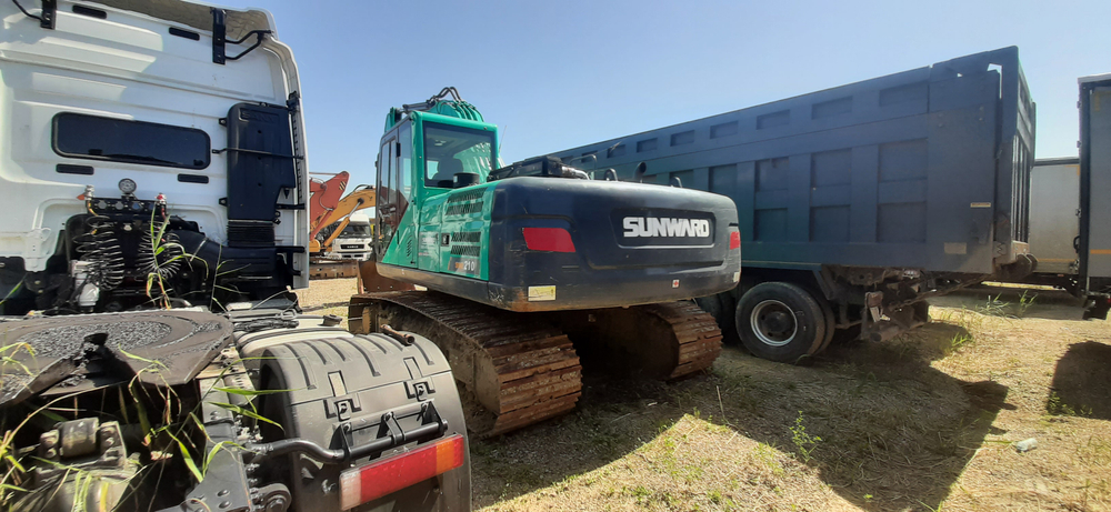 SUNWARD SWE210 Экскаватор SWE210 (Дизельный, 6,5 л, 154 л.с., АТ)