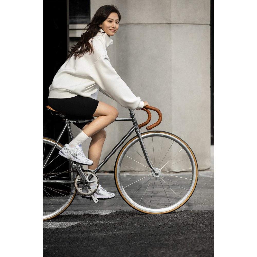 Кроссовки New Balance NB 725 Y2K, ML725B