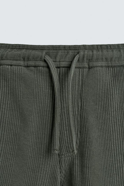 ZARA ШОРТЫ RELAXED FIT ИЗ РЕЛЬЕФНОЙ ТКАНИ, ХАКИ