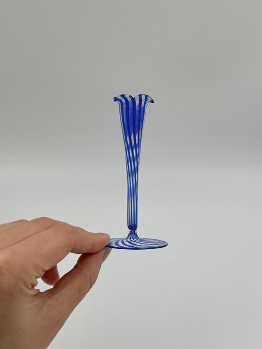 Миниатюрная ваза в синюю полоску Лауша
