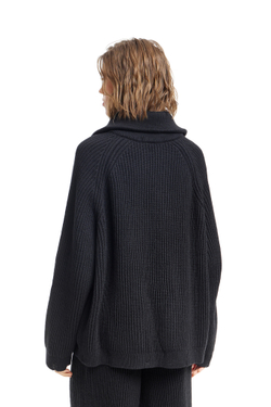 Свитер на молнии WARM BLACK