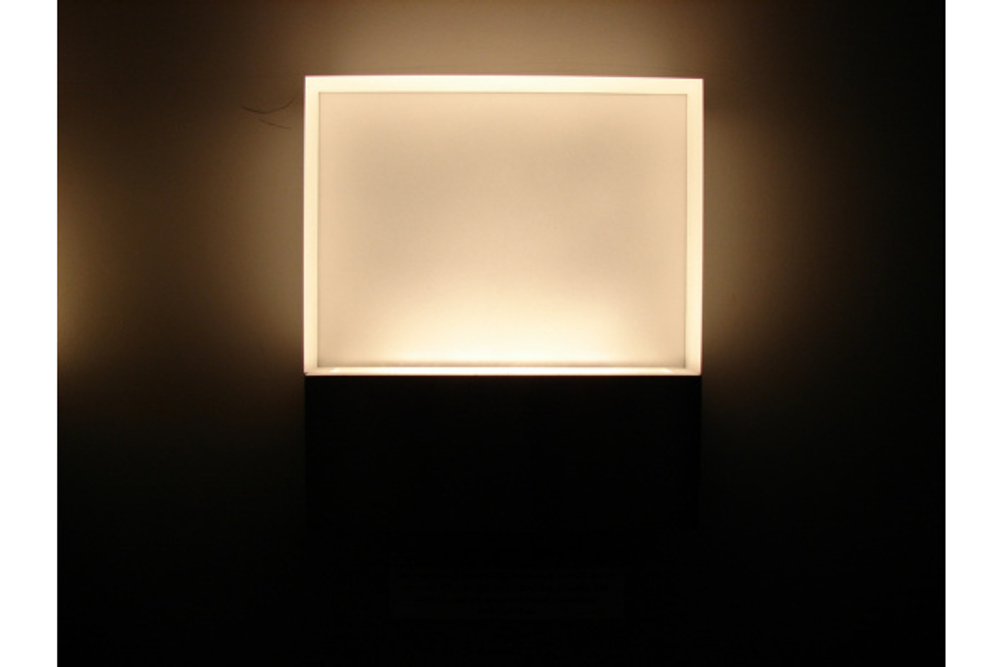 TV-B-GE  WW LED светильник накладной 4*1.5W