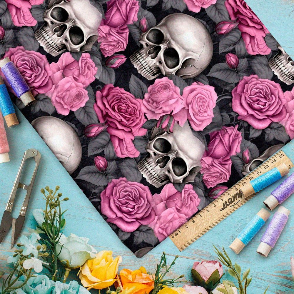 Ткань премиум сатин мрачные черепа на фоне роз