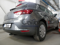 Фаркоп оцинкованный Galia A048A для Volkswagen Golf хетчбек 5 дв., Audi A3 хетчбек 3/5 дверей 2012- (паспорт и сертификат в комплекте)(без электрики)