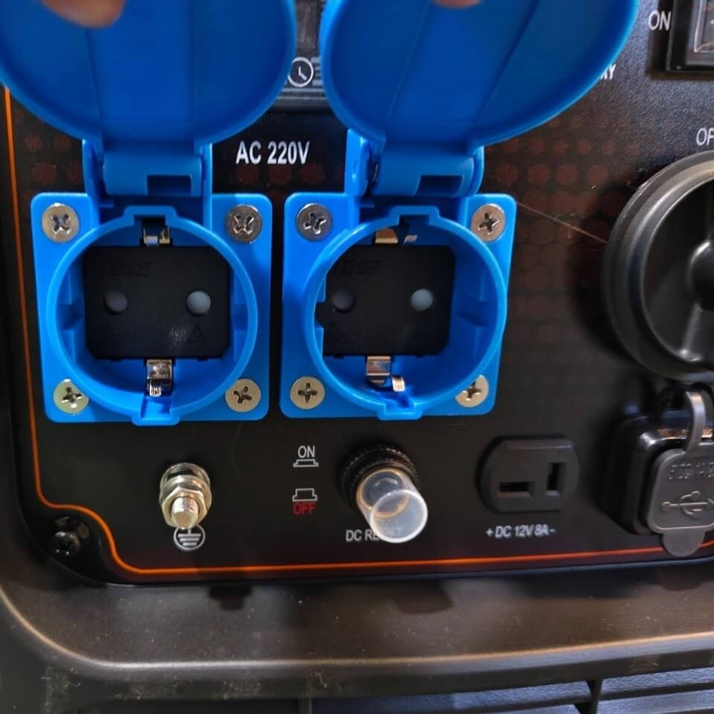 Бензиновый инверторный генератор Zammer S3800iS