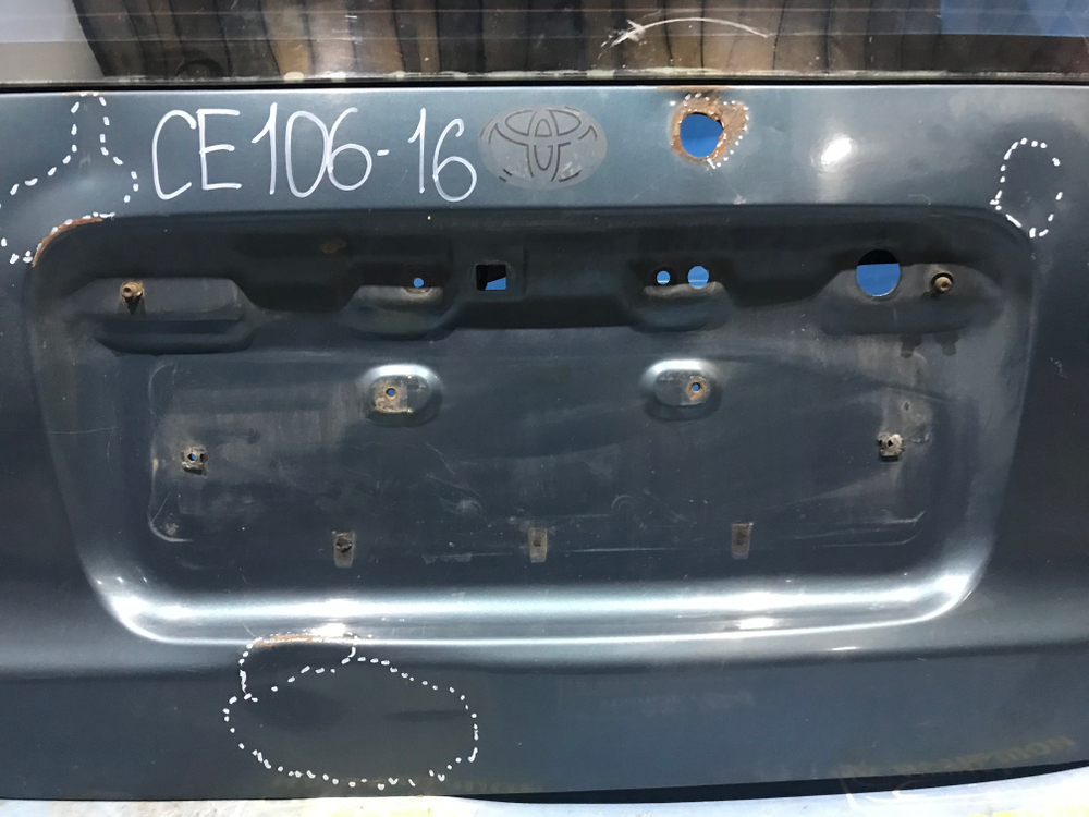 Дверь пятая TOYOTA COROLLA 1995