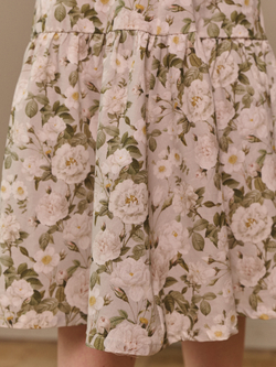 Платье с широкими манжетами