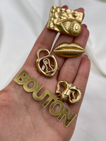 Пуговицы Скиап. объемные золотые губы