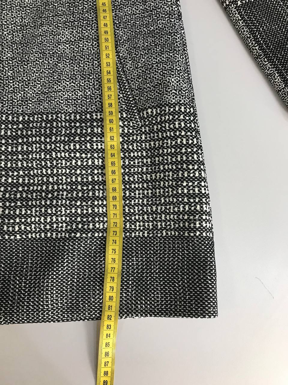 Пальто H&M прямого кроя, маркировка 38, визуально на 44 размер