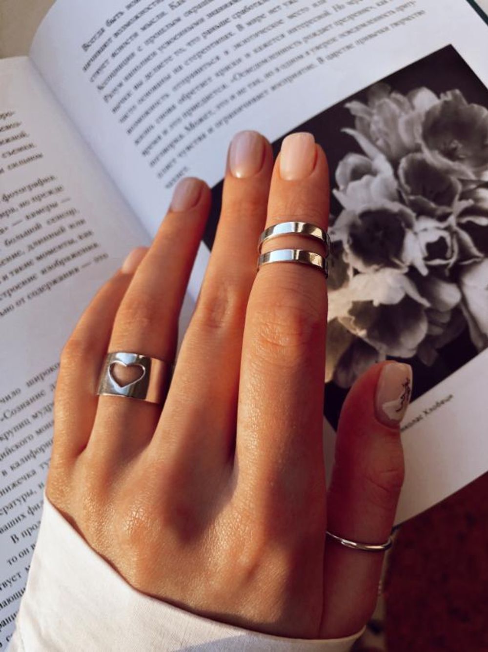 Кольцо широкое сердце 11 мм