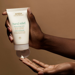 Aveda Hand Relief Moisturizing Creme - увлажняющий крем для рук /   125  ml  / GTIN 018084877609