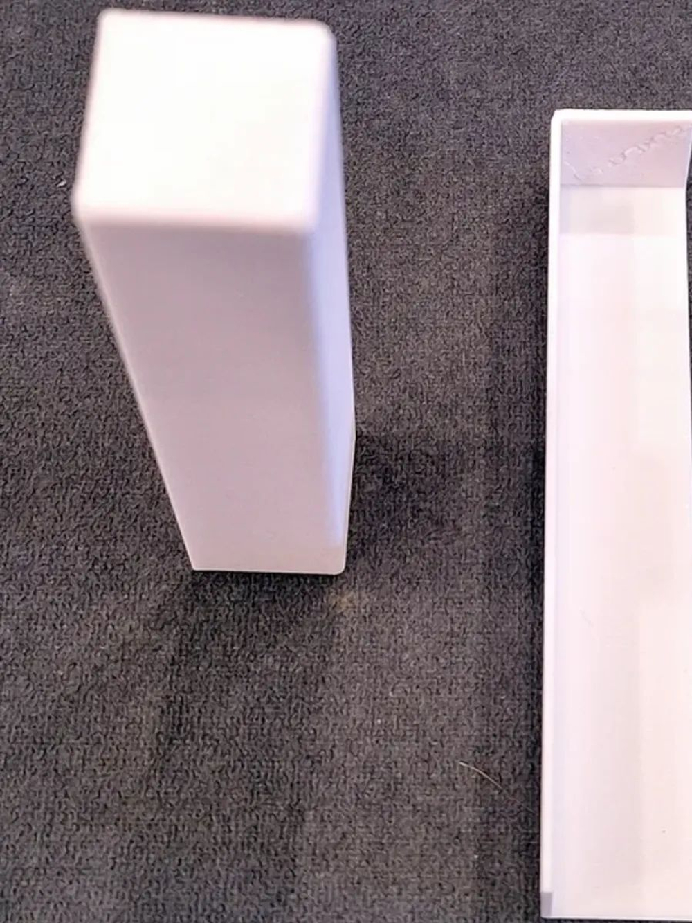 Заглушки торцевые для плинтуса 99*8 мм - 2 шт