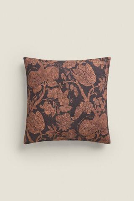 ZARA HOME ЧЕХОЛ ДЛЯ ДЕКОРАТИВНОЙ ПОДУШКИ С ЦВЕТОЧНЫМ ПРИНТОМ, ЦВЕТ БУРГУНДСКОГО ВИНА