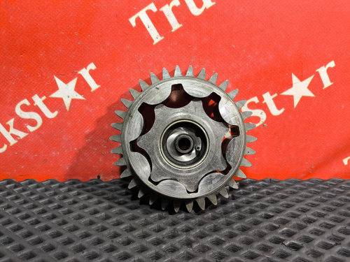 Шестерня привода масляного насоса в сборе