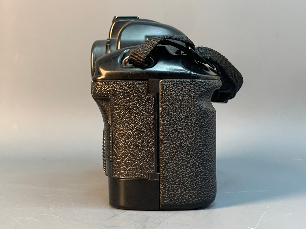 Canon EOS 1V body
