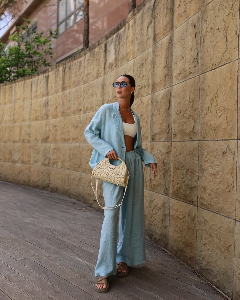 двойка: брюки и пиджак