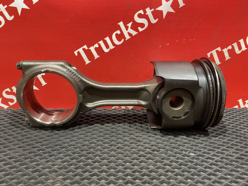 Поршень с шатуном 2023г