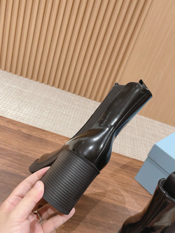 Ботинки Prada