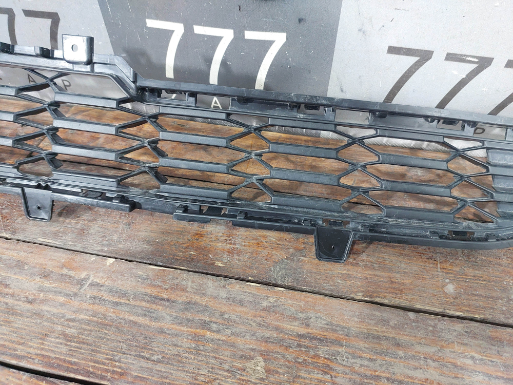 Решетка переднего бампера Haval F7 2, F7x 2 24-нв Б/У Оригинал 2803115XKN02A