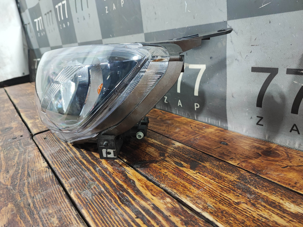 Фара левая LADA Granta 18-нв Б/У Оригинал 8450100857