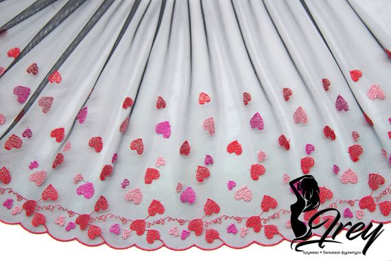 05-45 Вышивка на неэл. сетке 28 см, сердечки (левая)