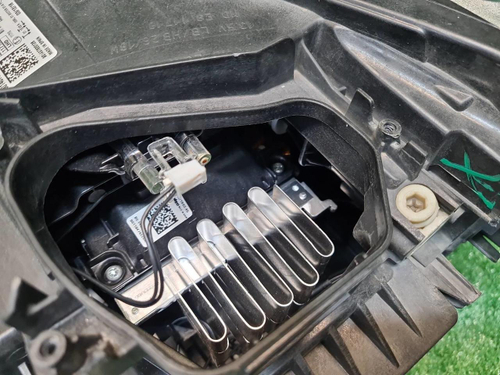 Фара правая BMW X1 F48 (2015-2019) LED