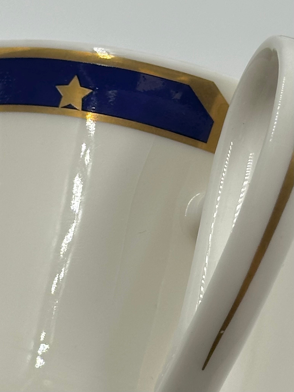 Чайная пара Yves Saint Laurent by Yamaka (трещина)