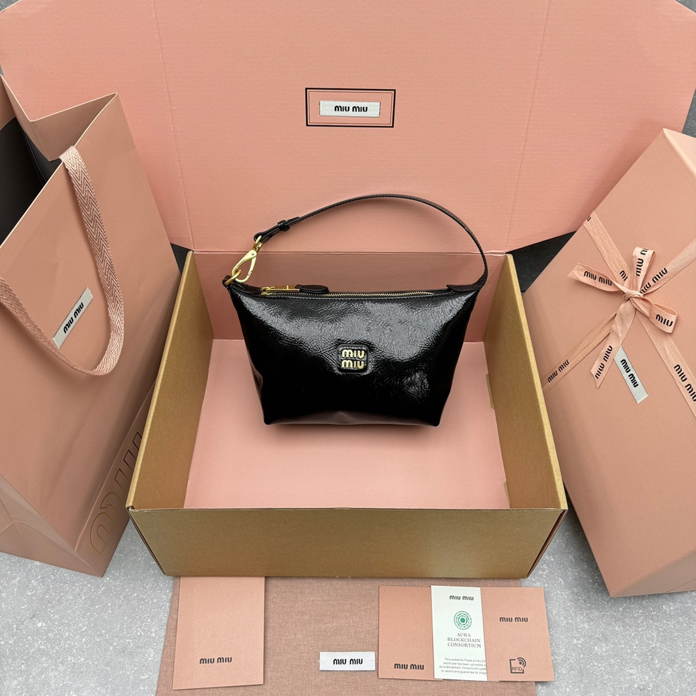 Miu Miu Pouch 18 cm
