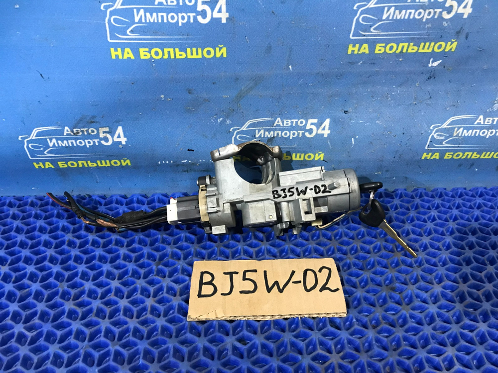 Замок зажигания MAZDA FAMILIA 2001