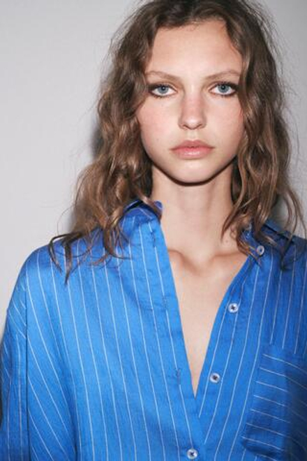 ZARA РУБАШКА ОВЕРСАЙЗ В ПОЛОСКУ — ZW COLLECTION, СИНИЙ/БЕЛЫЙ