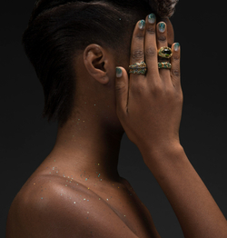 Кольцо с Изумрудом, Цаворитами и Бриллиантами, R0024-0/8