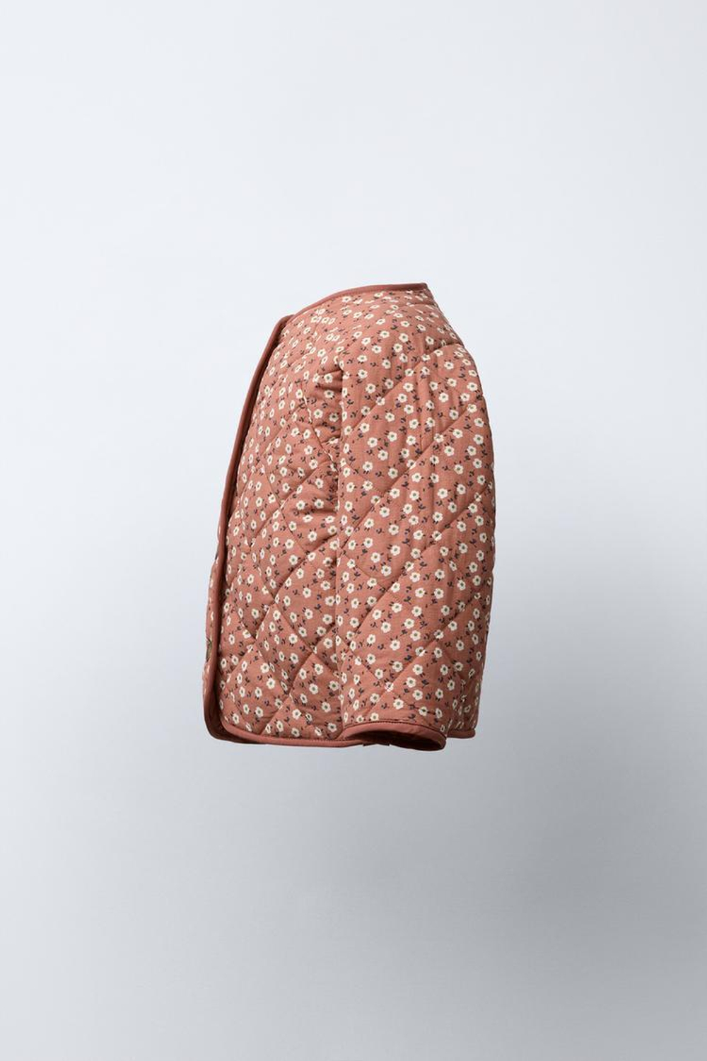 ZARA КУРТКА ИЗ НЕЙЛОНА С ЦВЕТОЧНЫМ ПРИНТОМ, ТЕМНО-РОЗОВЫЙ