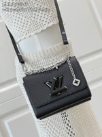 Louis Vuitton Twist PM Slim