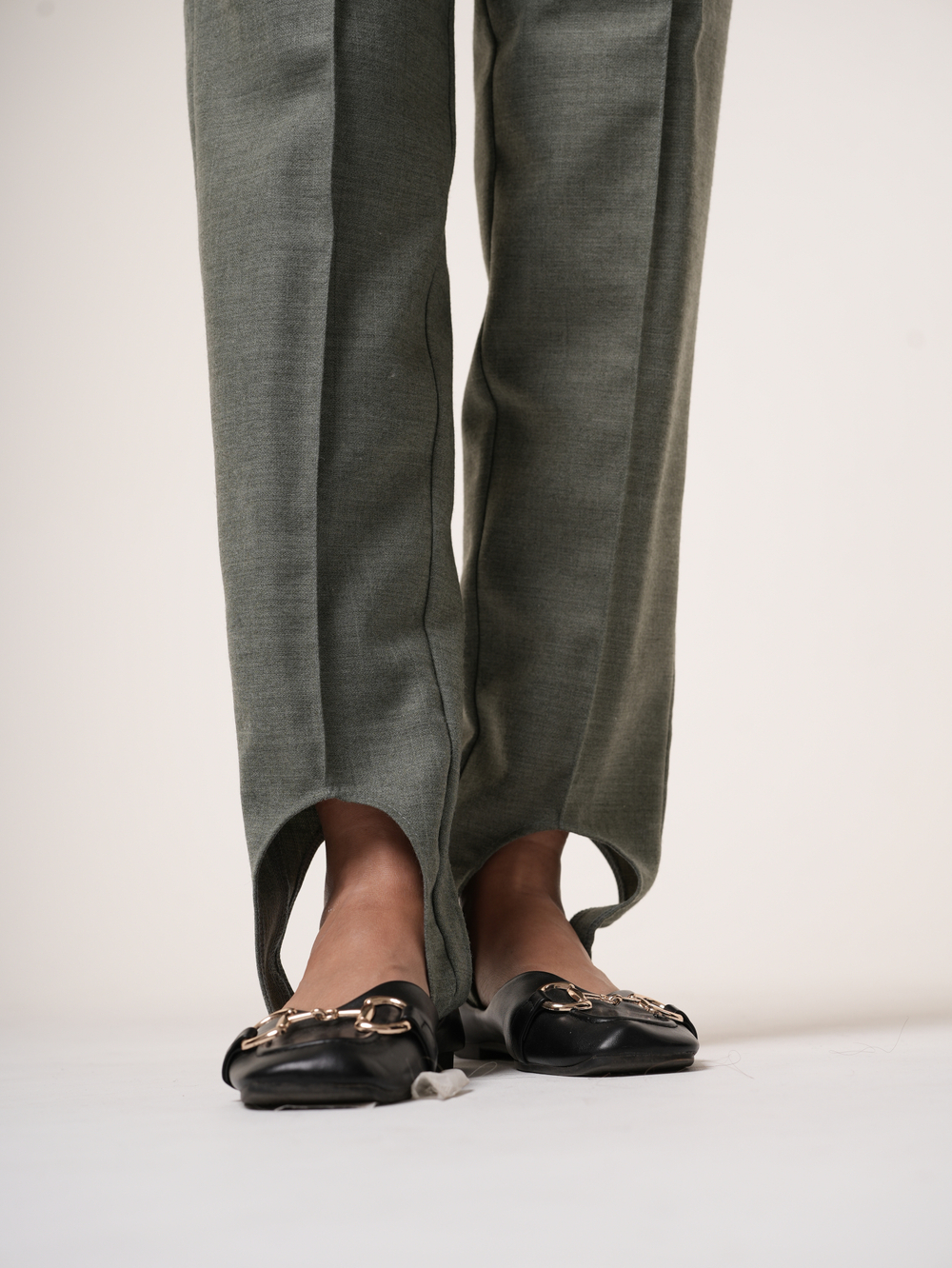 Брюки джогеры с манжетами