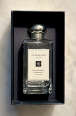 Jo Malone English Pear & Freesia 100ml (Коробка парфюма без слюды, парфюм новый, распаковка для фото)