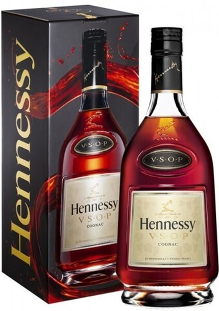 Коньяк Hennessy V.S.O.P. with gift box, 0.7 л