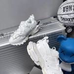 Белые кроссовки Balenciaga Track Trainers Recycled Sole