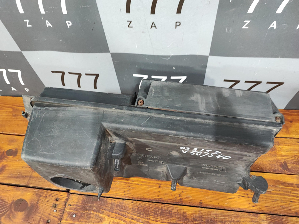 Корпус воздушного фильтра Volvo S40 2, V50 04-12 Б/У Оригинал 30677533