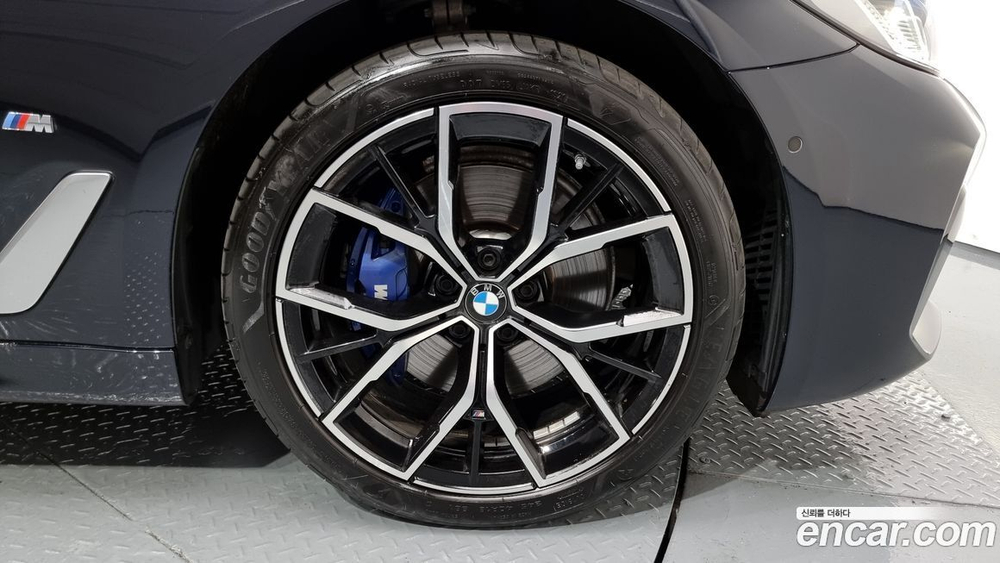 BMW 5 Series (G30) 530e M Sports (07.2021)