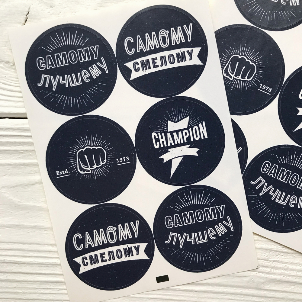 Черные наклейки