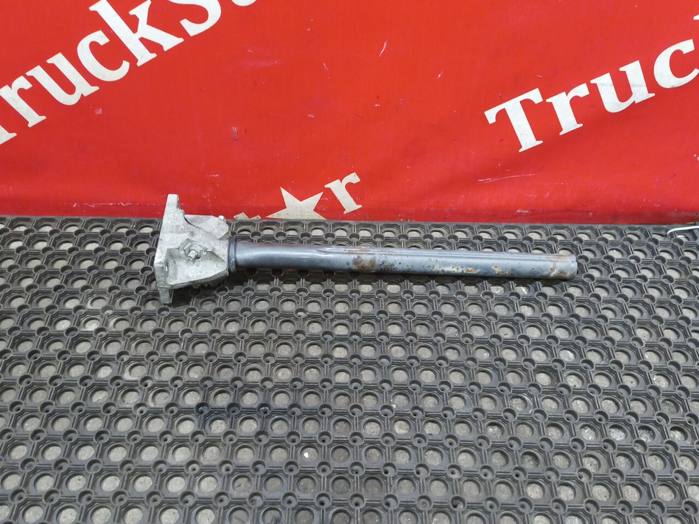 Кронштейн крыла заднего 2018г