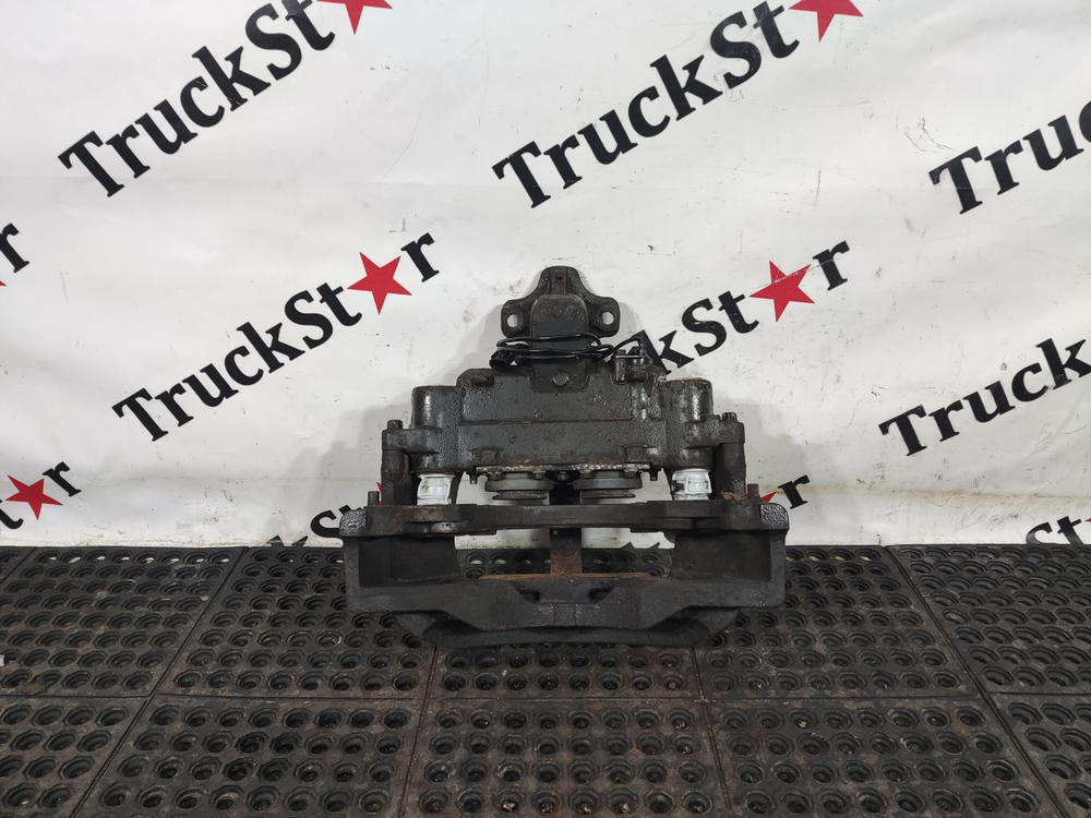 Суппорт передний правый