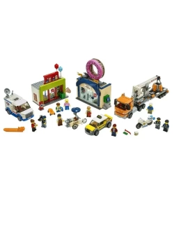 Конструктор Открытие магазина по продаже пончиков 848 дет