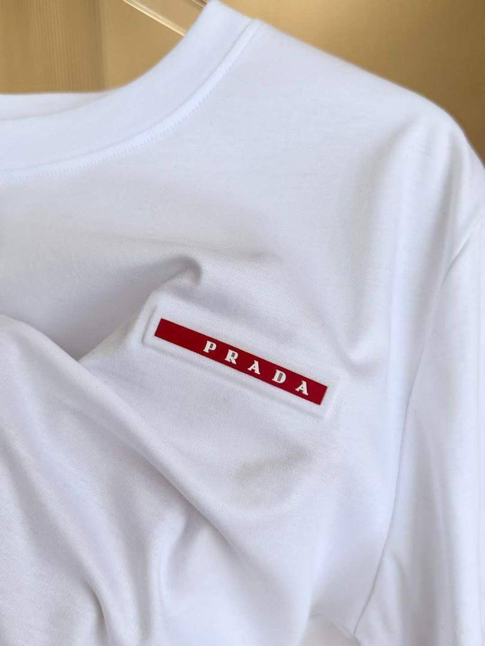 Футболка Prada