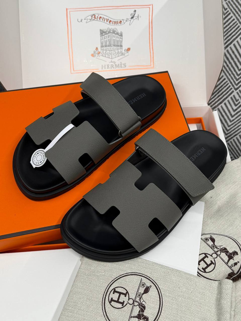 Шлёпанцы Hermes