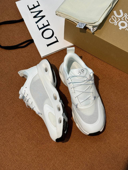 Кроссовки Loewe