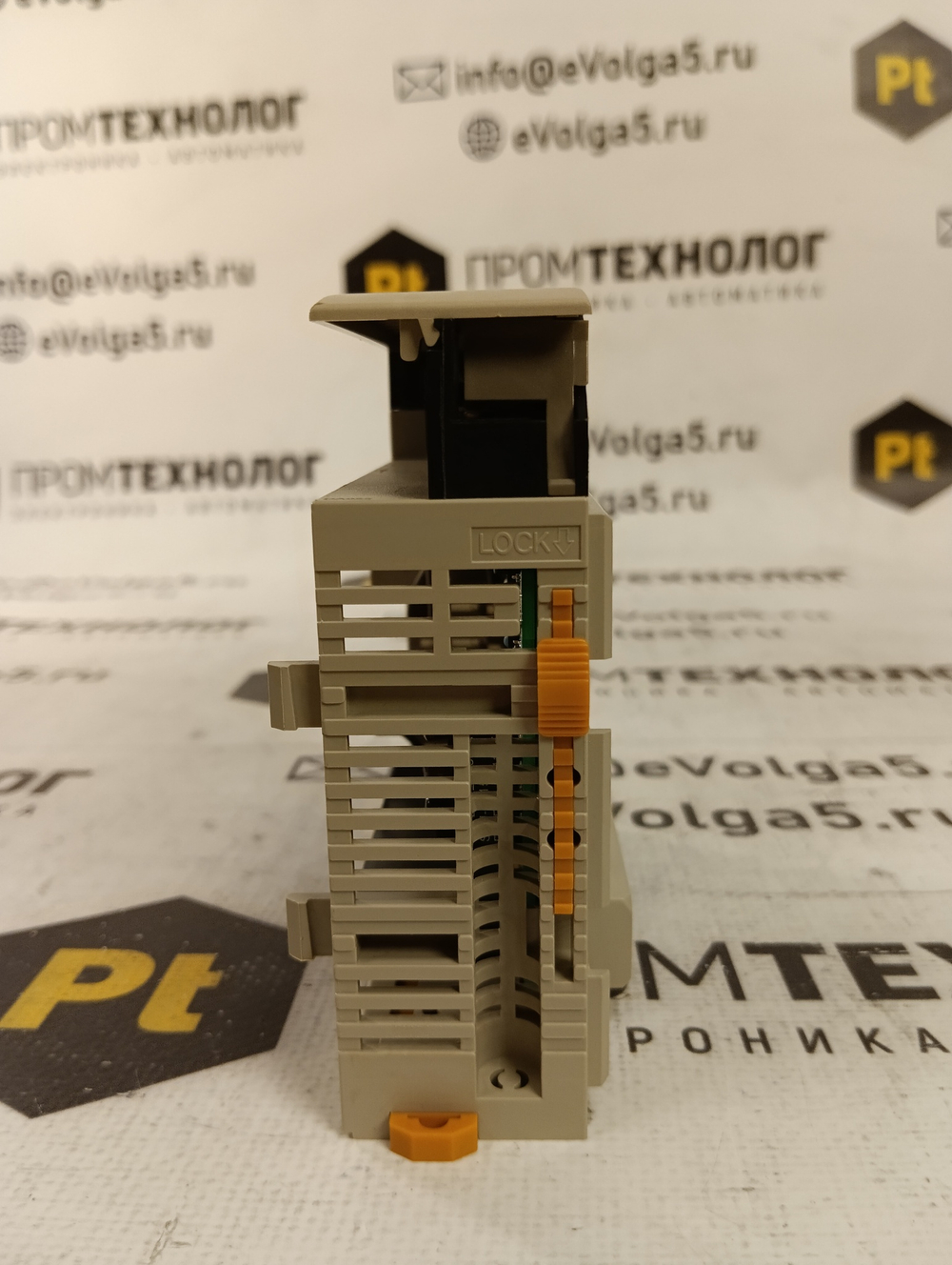 Omron CQM1-DA022 новое