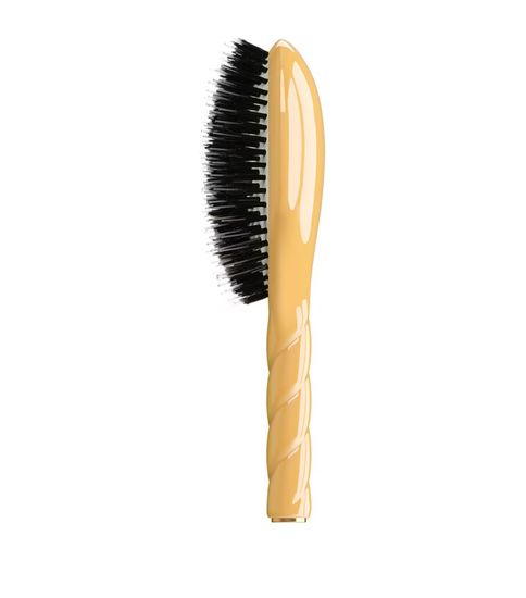 La Bonne Brosse N.02 The Essential Do It All Brush