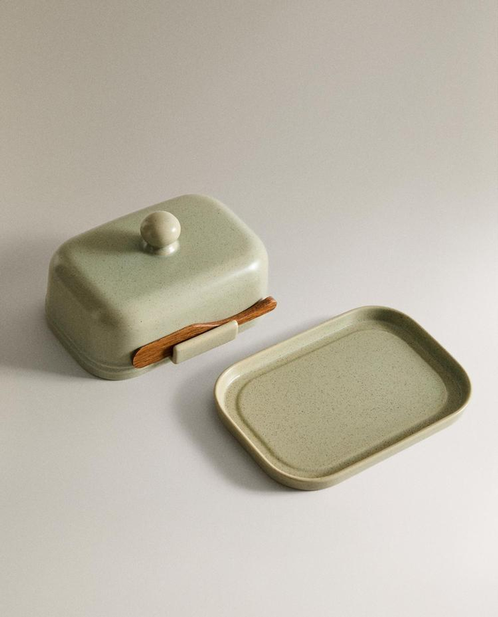 ZARA HOME КЕРАМИЧЕСКАЯ МАСЛЕНКА С НОЖОМ, ЗЕЛЕНЫЙ